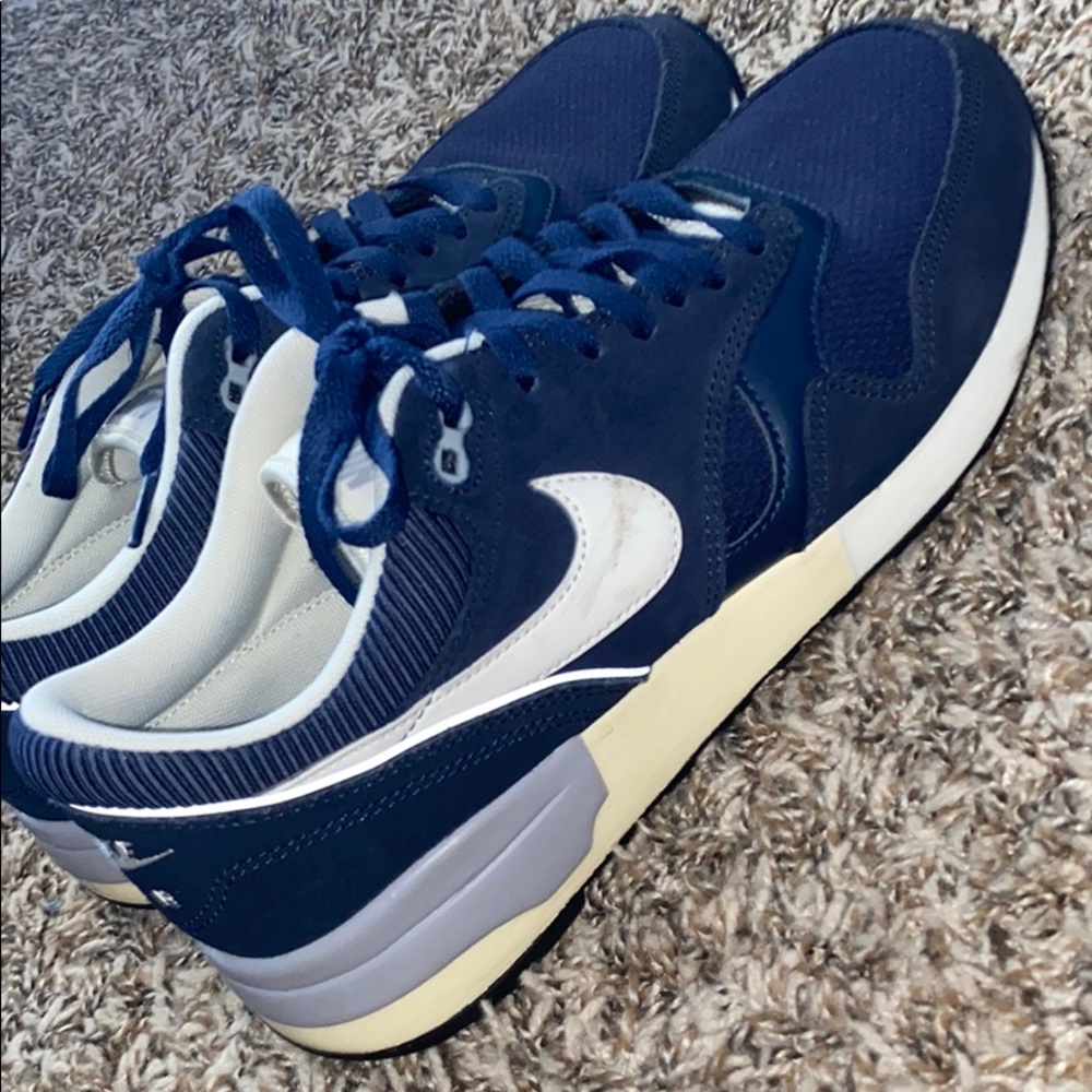 Nike Air Odyssey